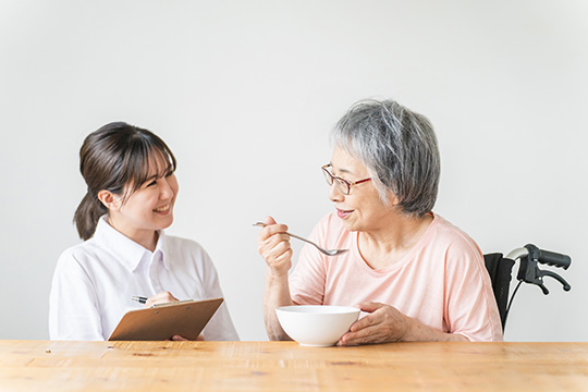 のどトレ教室（嚥下トレーニング導入講座）」と「のどトレ講演会」